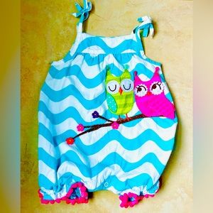 Mud pie onsie 12-18 months super cute and great condition